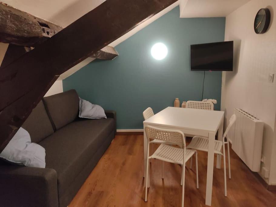 Studio Remois - Wifi/Netflix Reims Exterior photo